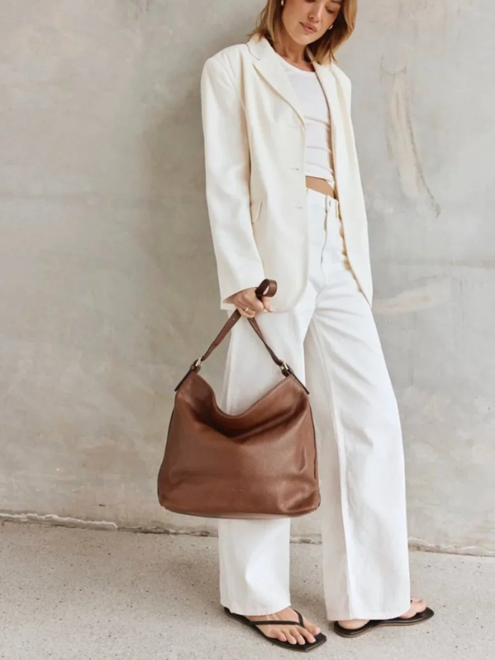 Vestirsi Serena Mocha Leather Hobo Bag